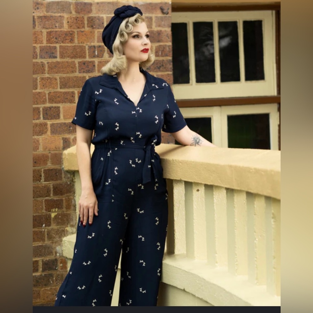 1940’s style jumpsuit playsuit repro with matching headband by Sz 10